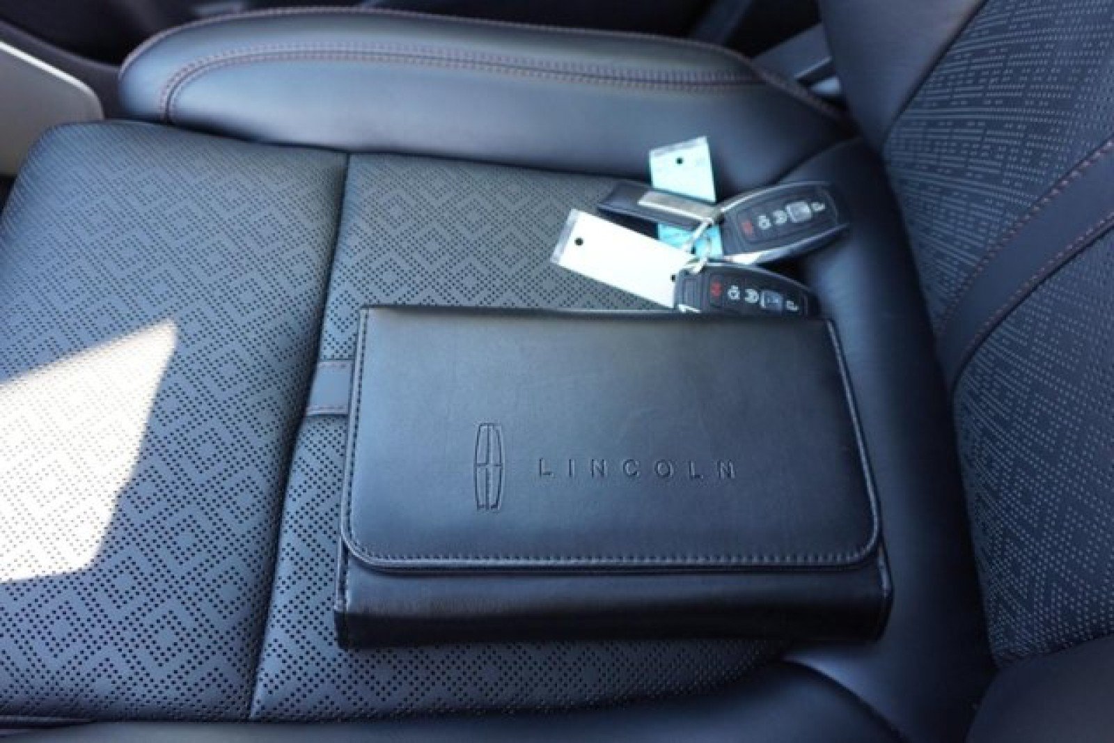 Used 2019 Lincoln Nautilus Black Label AWD/4WD image 34