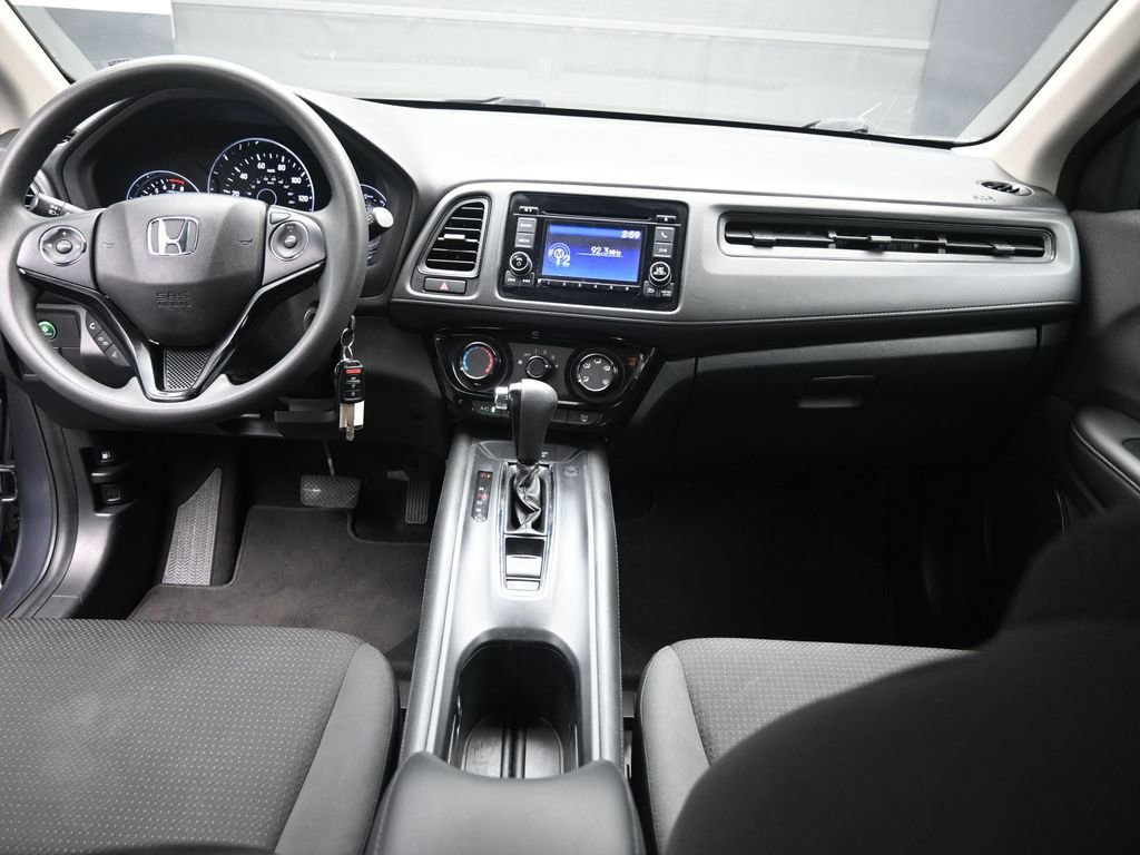 Used 2022 Honda HR-V LX image 9
