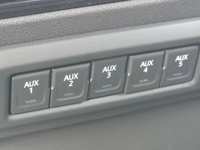 New 2026 GMC Sierra 3500 SLT w/ SLT Convenience Package AWD/4WD image 39