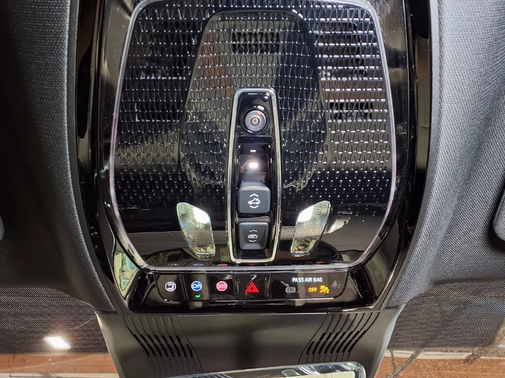 New 2027 Cadillac Vistiq Luxury AWD/4WD image 19