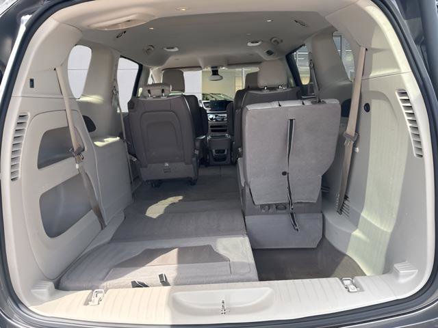 Used 2017 Chrysler Pacifica Touring-L image 19