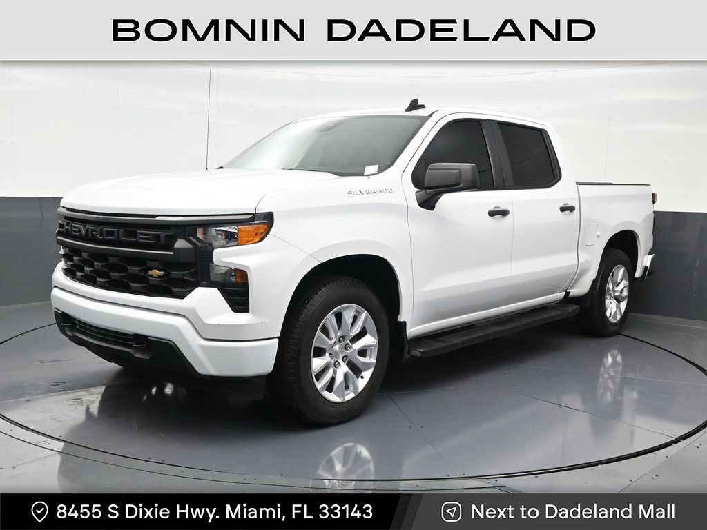 Used 2024 Chevrolet Silverado 1500 Custom image 1