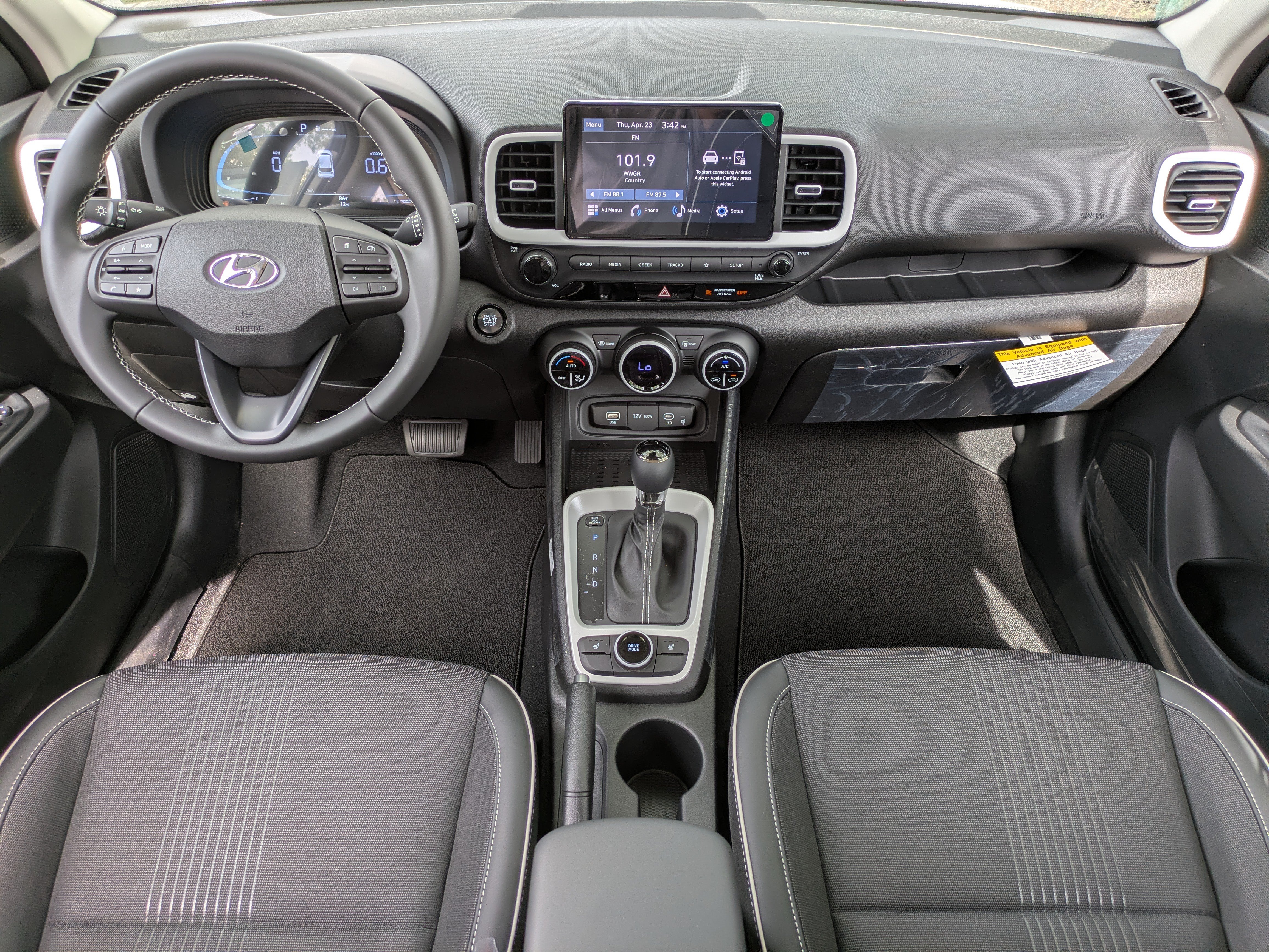 New 2026 Hyundai Venue SEL FWD image 13
