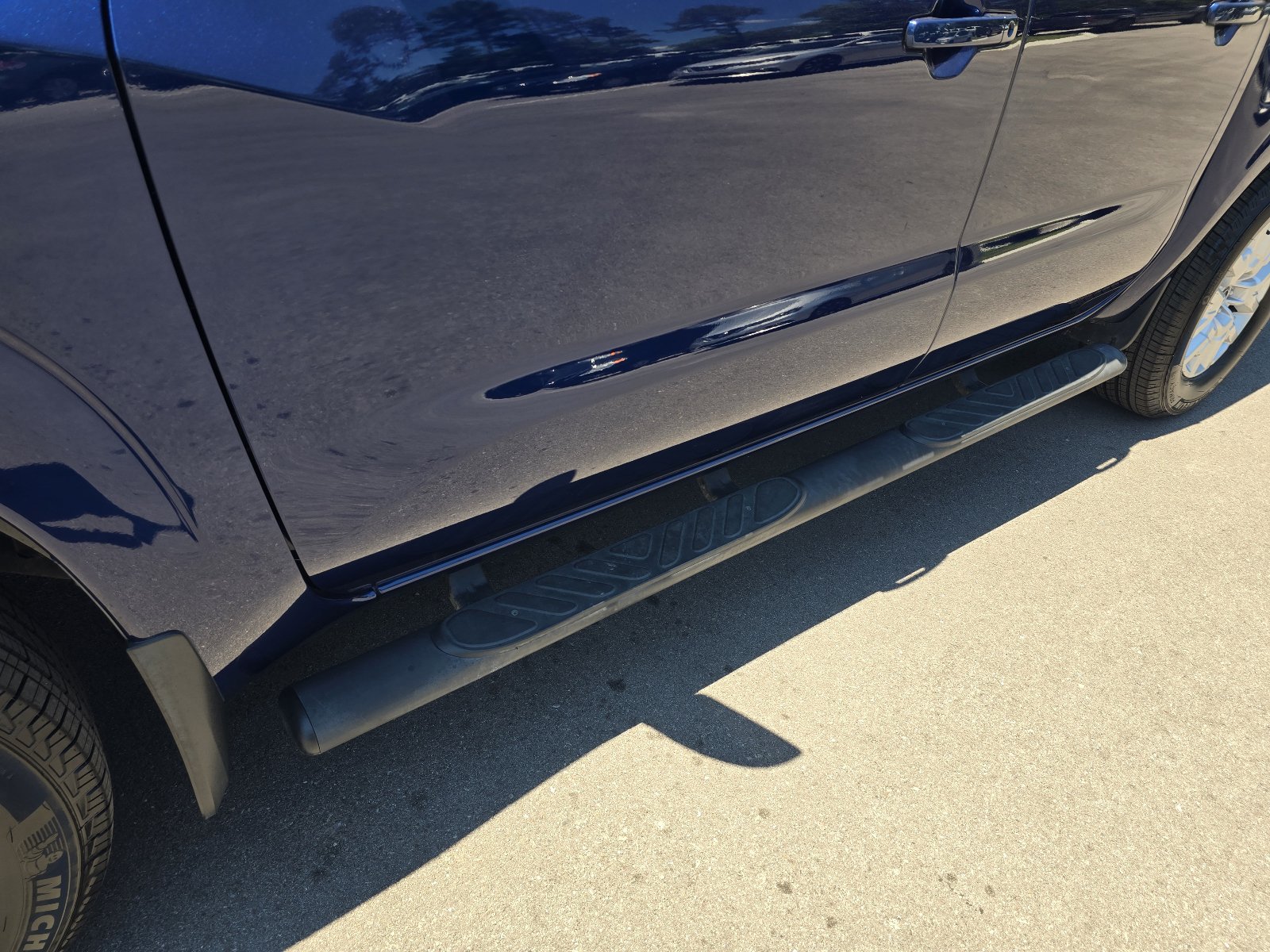 Certified 2022 Nissan Frontier SV w/ Technology Package RWD image 11