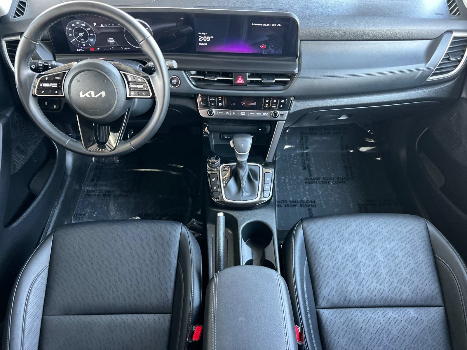 Certified 2025 Kia Seltos EX FWD image 12