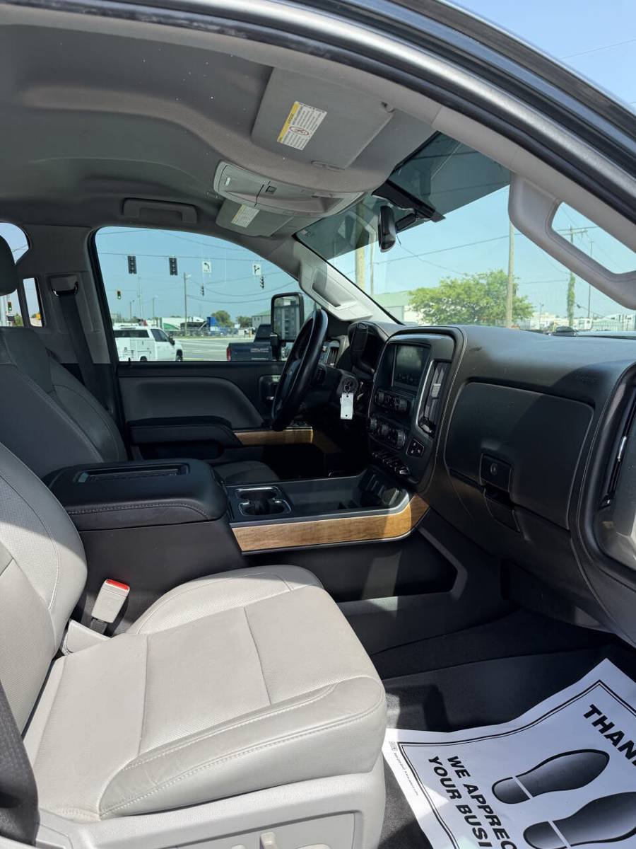Used 2019 Chevrolet Silverado 2500 LTZ w/ Duramax Plus Package AWD/4WD image 13