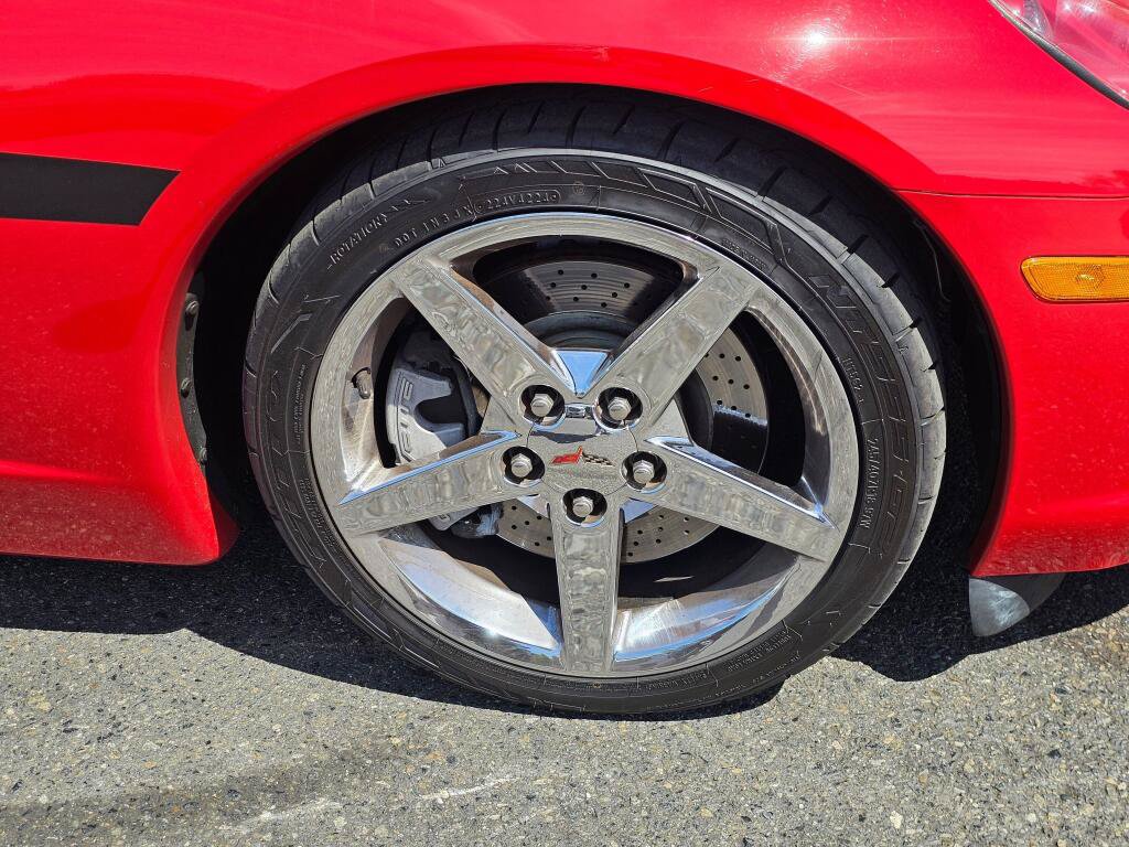 Used 2007 Chevrolet Corvette Convertible w/ Preferred Equipment Group RWD image 14