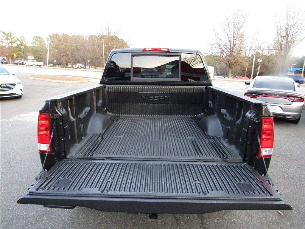 Used 2012 Nissan Titan SV w/ SV Value Truck Pkg image 9