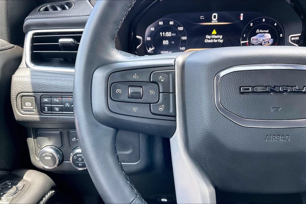 Used 2024 GMC Yukon Denali RWD image 10