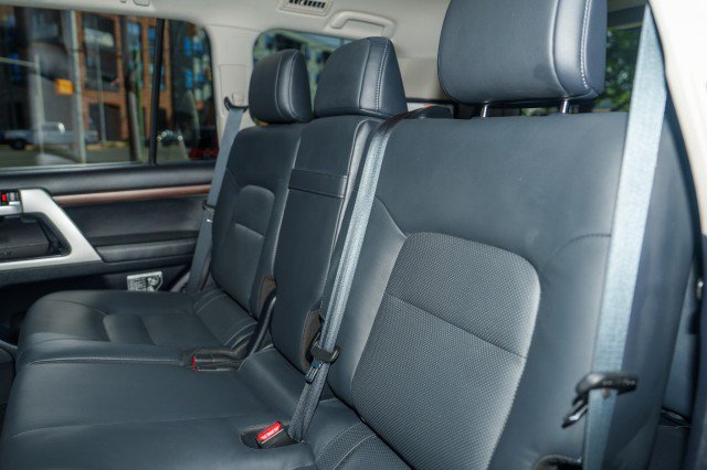 Used 2020 Toyota Land Cruiser AWD/4WD image 17