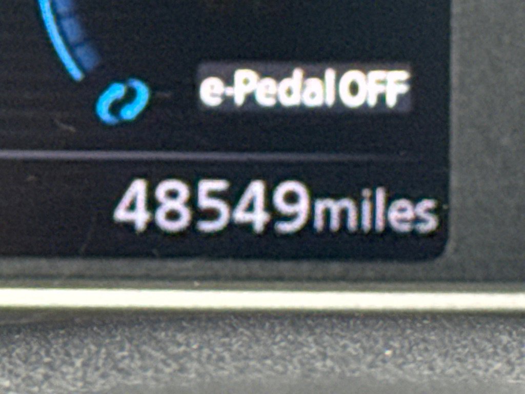 Used 2018 Nissan Leaf SL w/ SL Technology Package FWD image 16