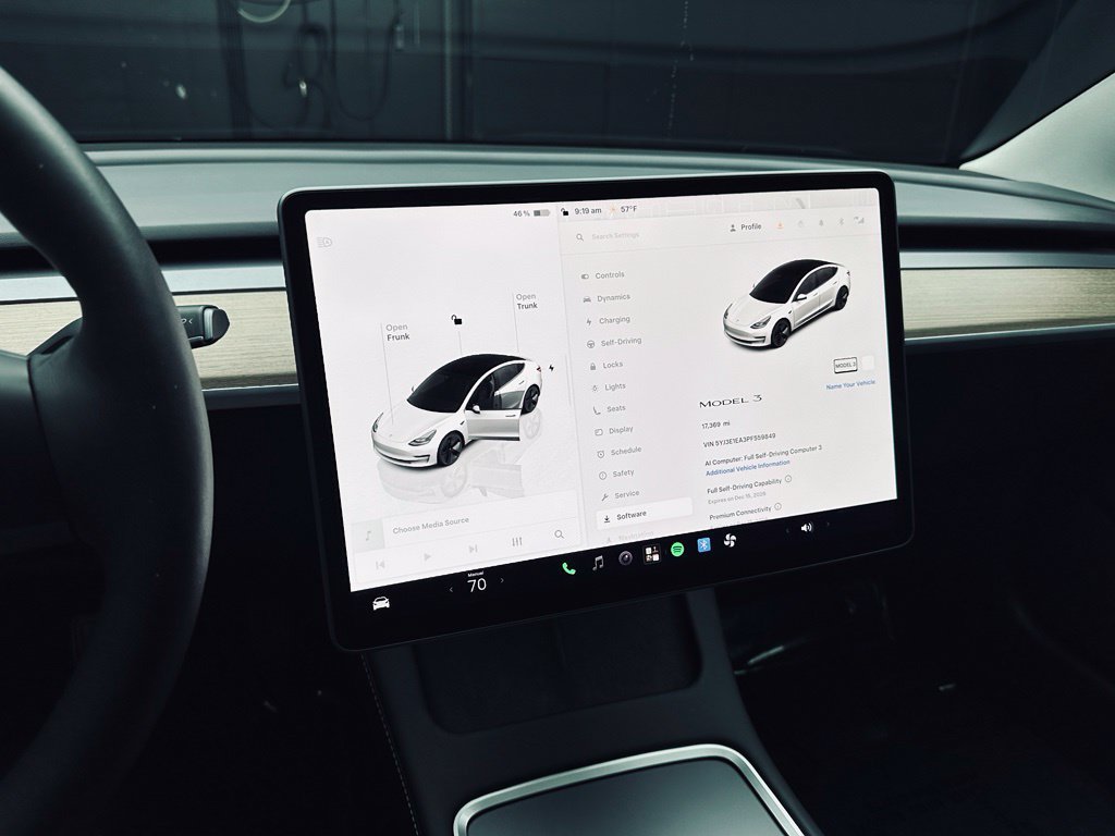 Used 2023 Tesla Model 3 Standard Range RWD image 28