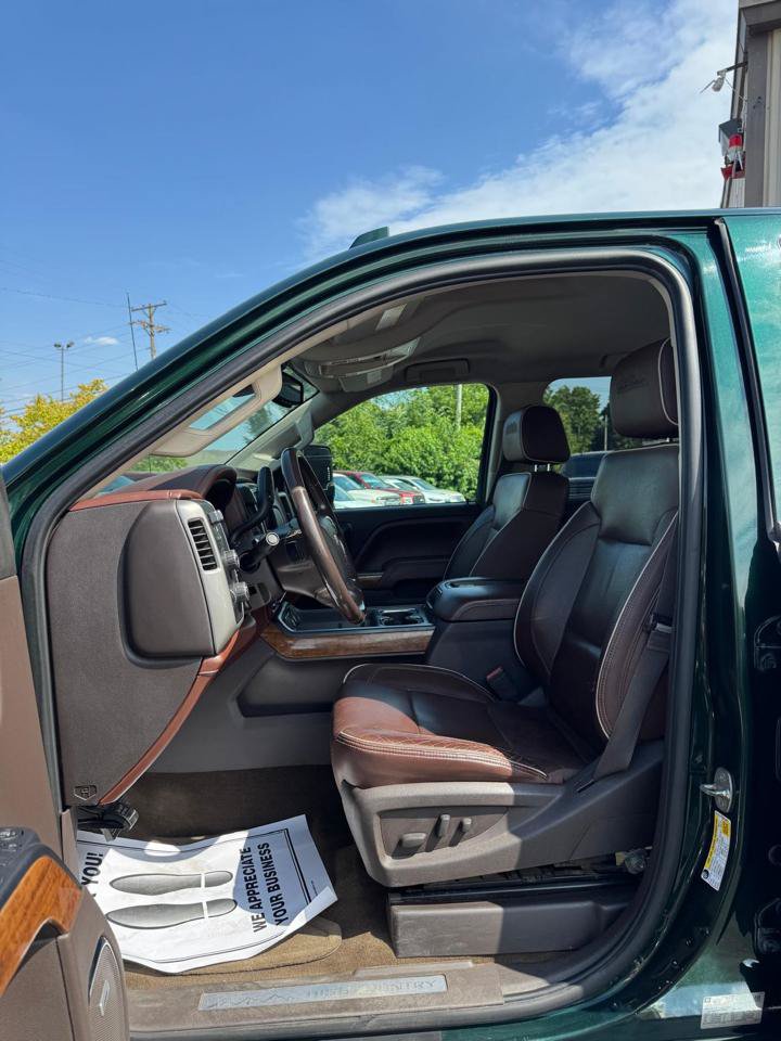 Used 2015 Chevrolet Silverado 2500 High Country w/ Duramax Plus Package AWD/4WD image 15
