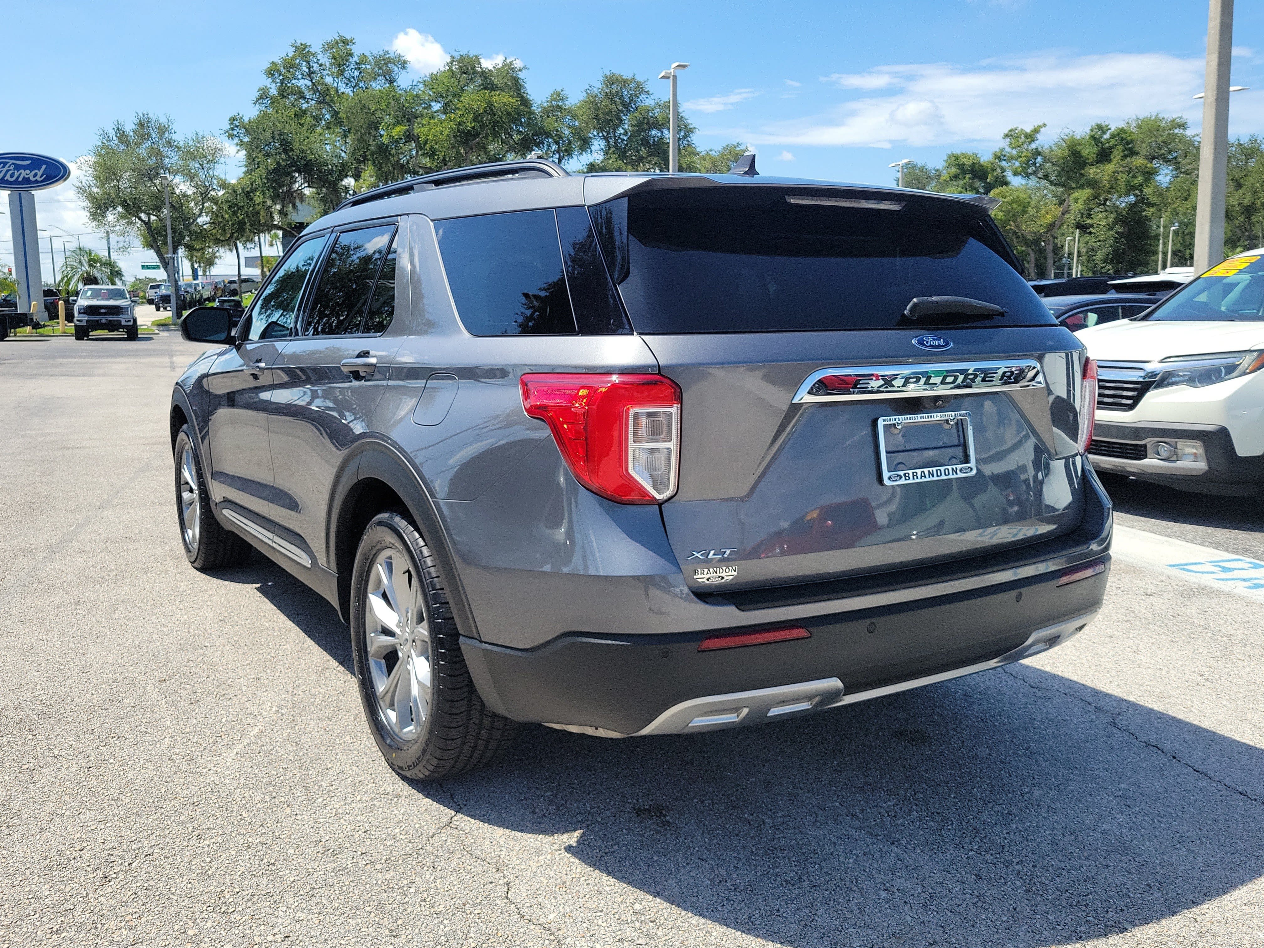 Certified 2023 Ford Explorer XLT w/ Equipment Group 202A RWD image 7