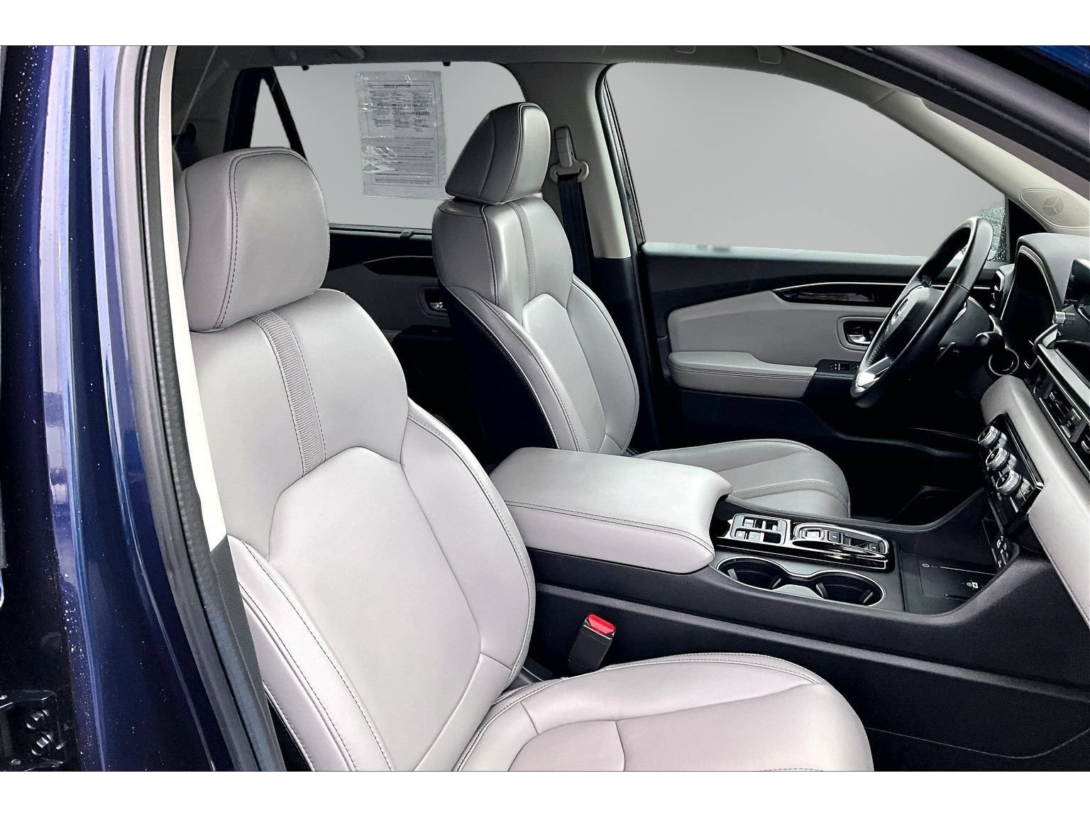 Used 2025 Honda Pilot EX-L image 25