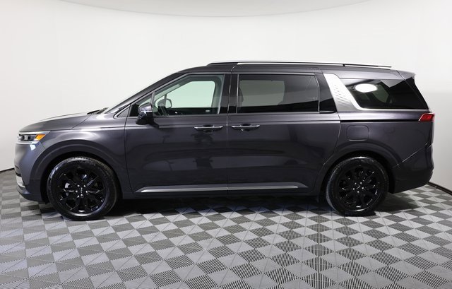 Used 2024 Kia Carnival SX image 8