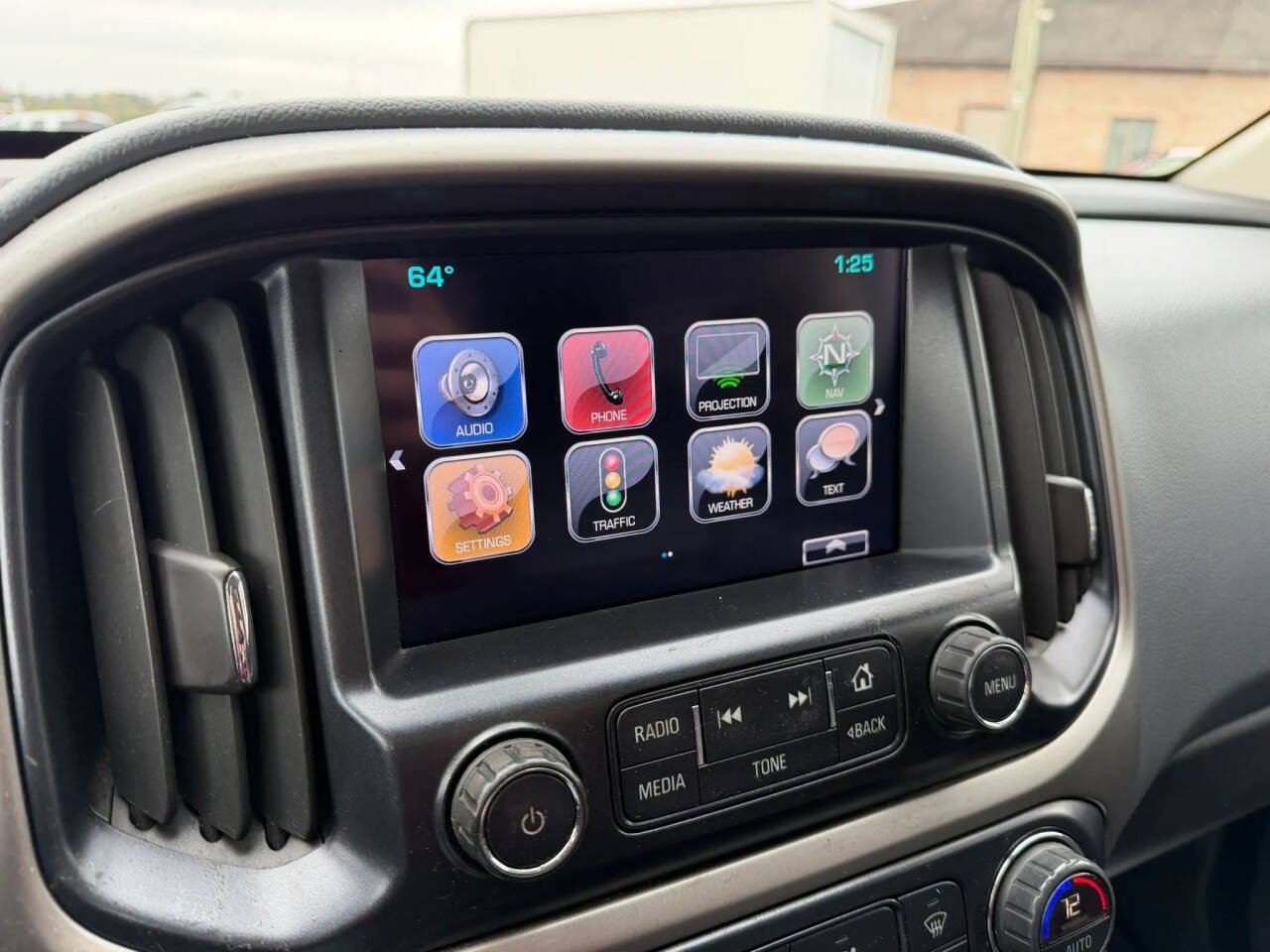 Used 2016 Chevrolet Colorado Z71 AWD/4WD image 17