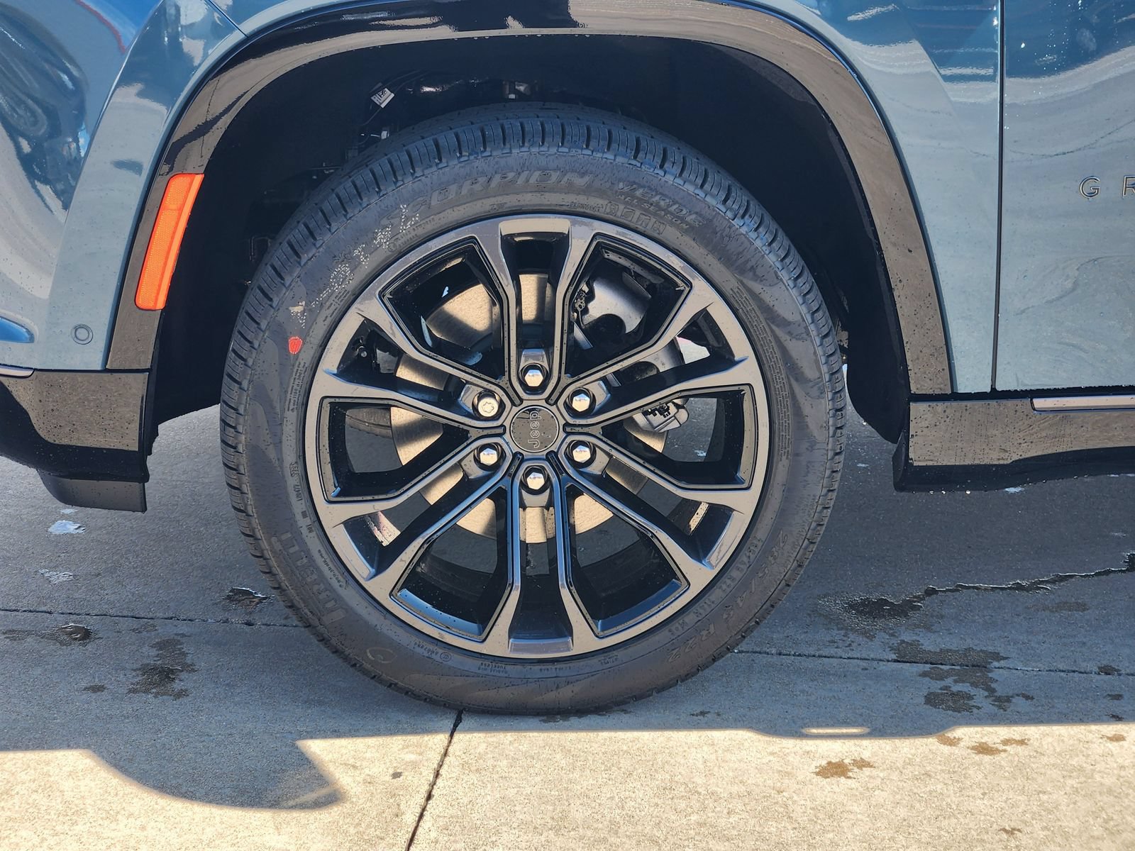 New 2026 Jeep Grand Wagoneer Summit AWD/4WD image 11