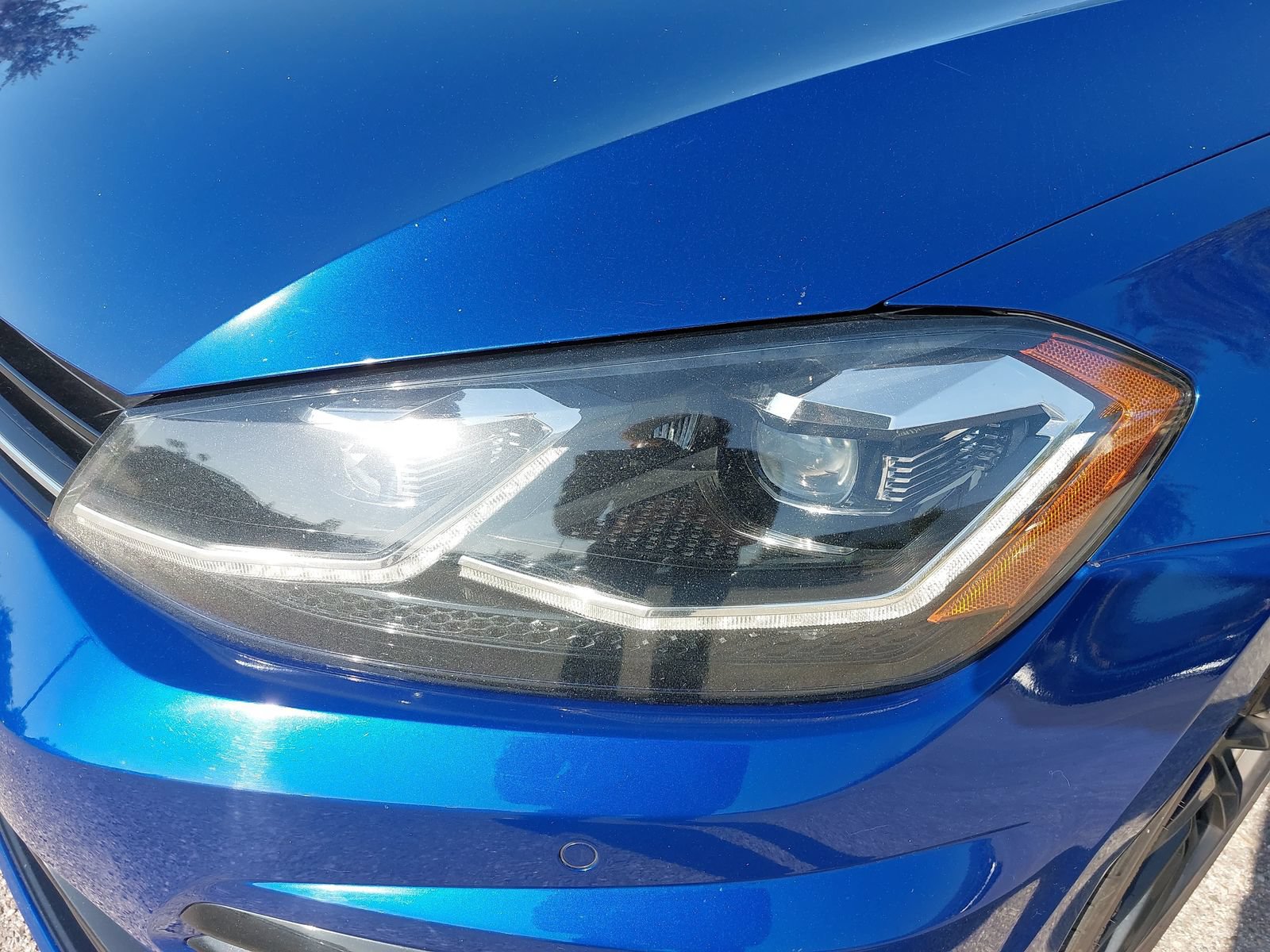 Used 2019 Volkswagen Golf R 4-Door AWD/4WD image 8