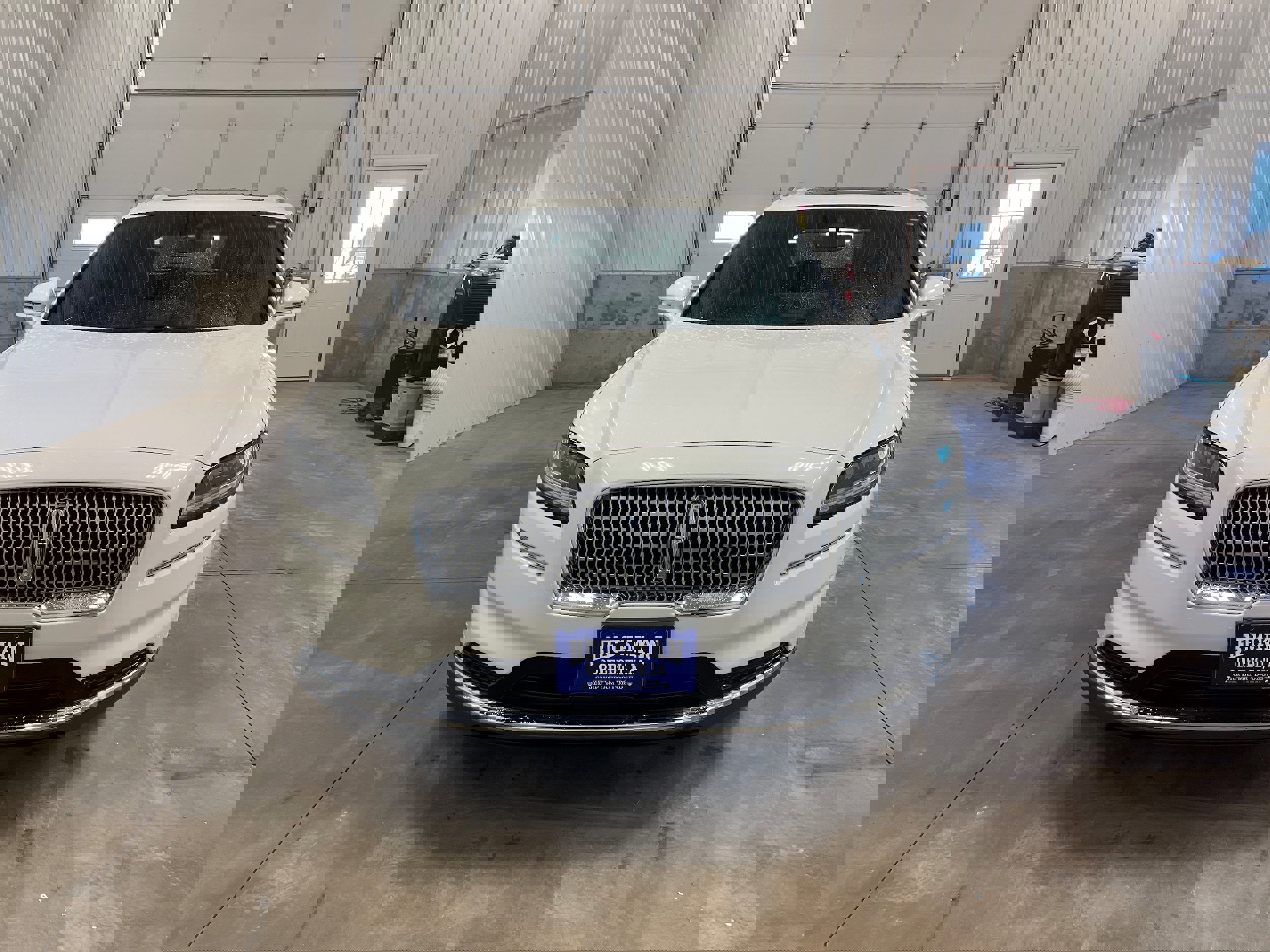 Used 2023 Lincoln Nautilus Reserve image 8