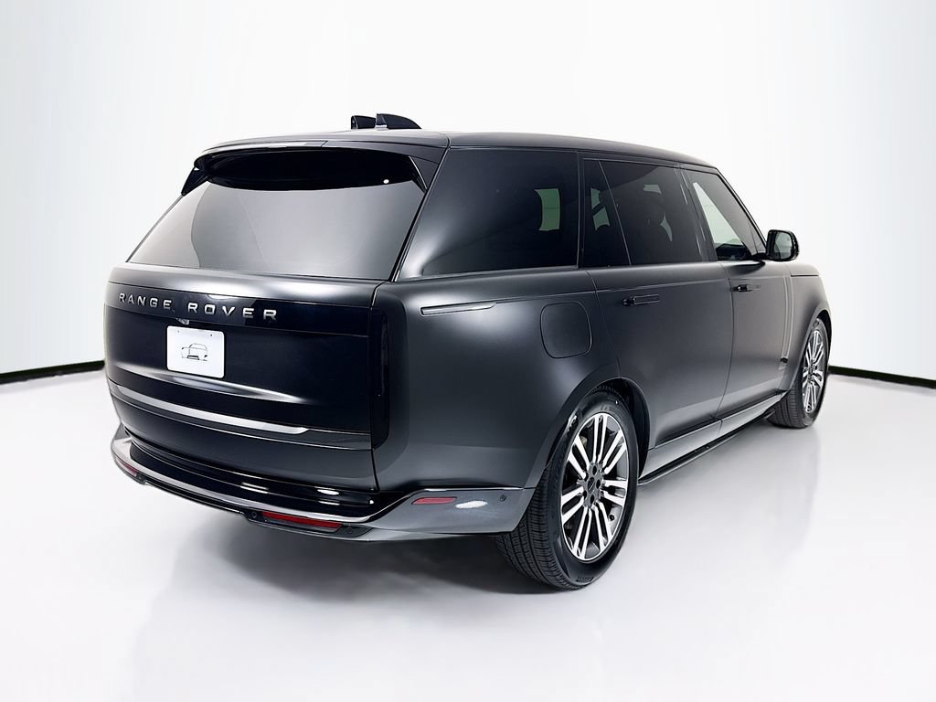 New 2026 Land Rover Range Rover Long Wheelbase SE AWD/4WD image 5