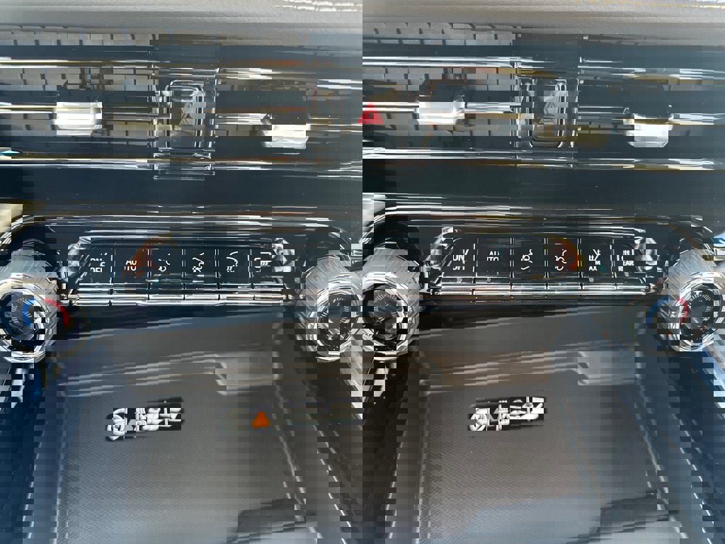 New 2026 Chevrolet Suburban Premier image 33