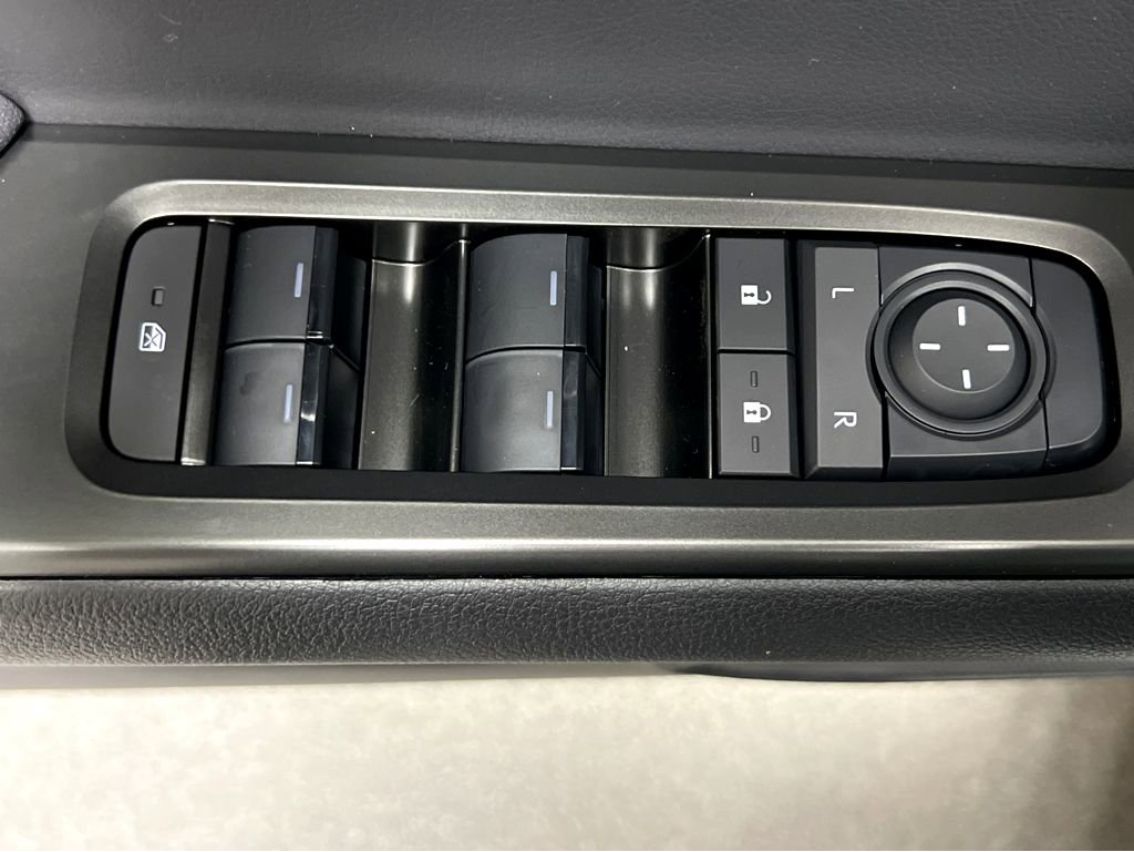 New 2026 Lexus UX 300h AWD image 40