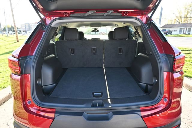 Used 2023 Chevrolet Blazer LT FWD image 22