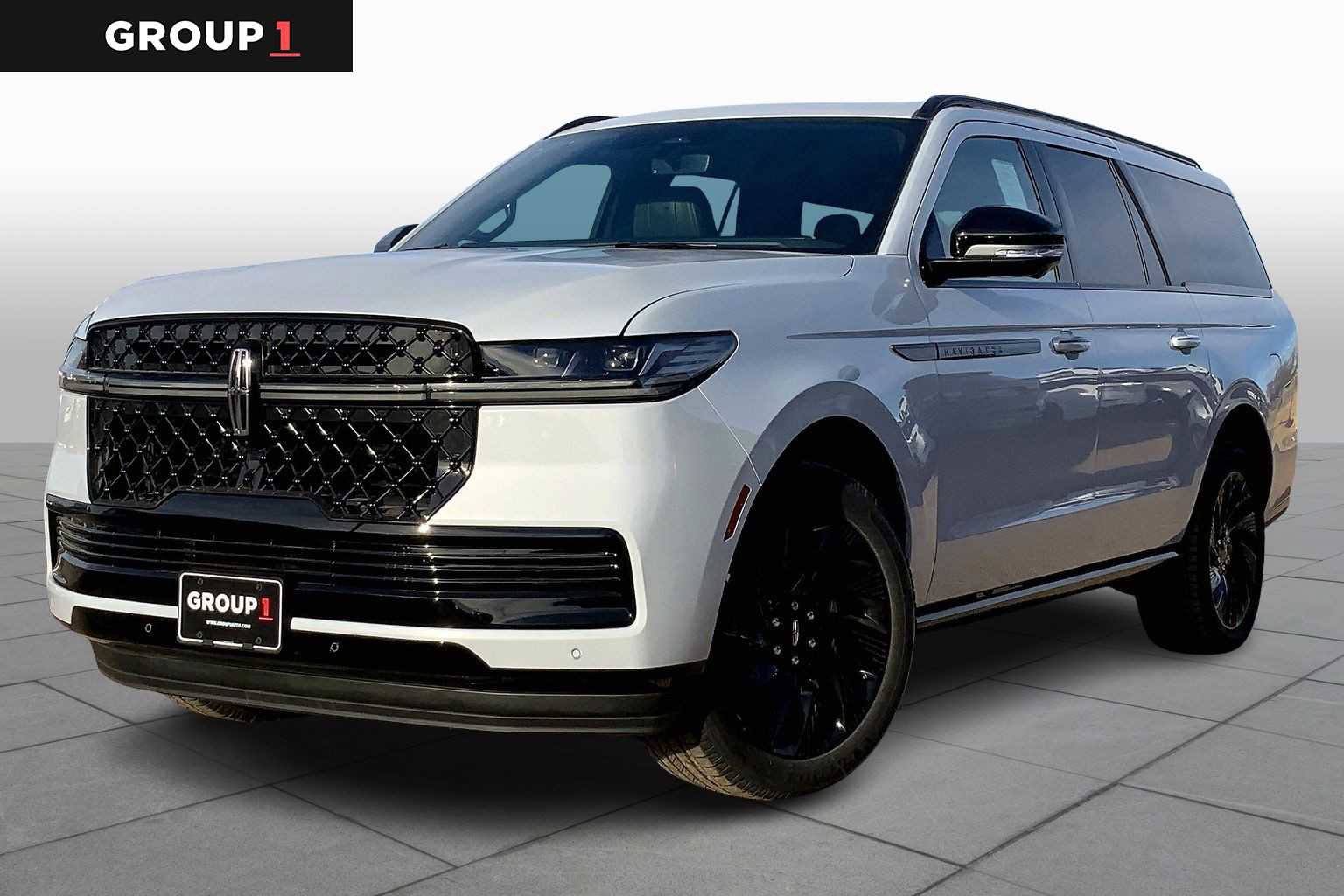 New 2025 Lincoln Navigator L Reserve w/ Jet Appearance Package image 1