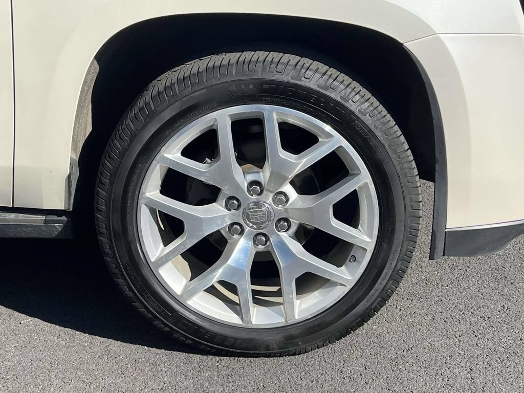Used 2015 Cadillac Escalade ESV Platinum AWD/4WD image 8