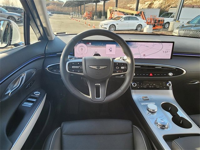 Used 2026 Genesis GV70 2.5T Advanced image 38