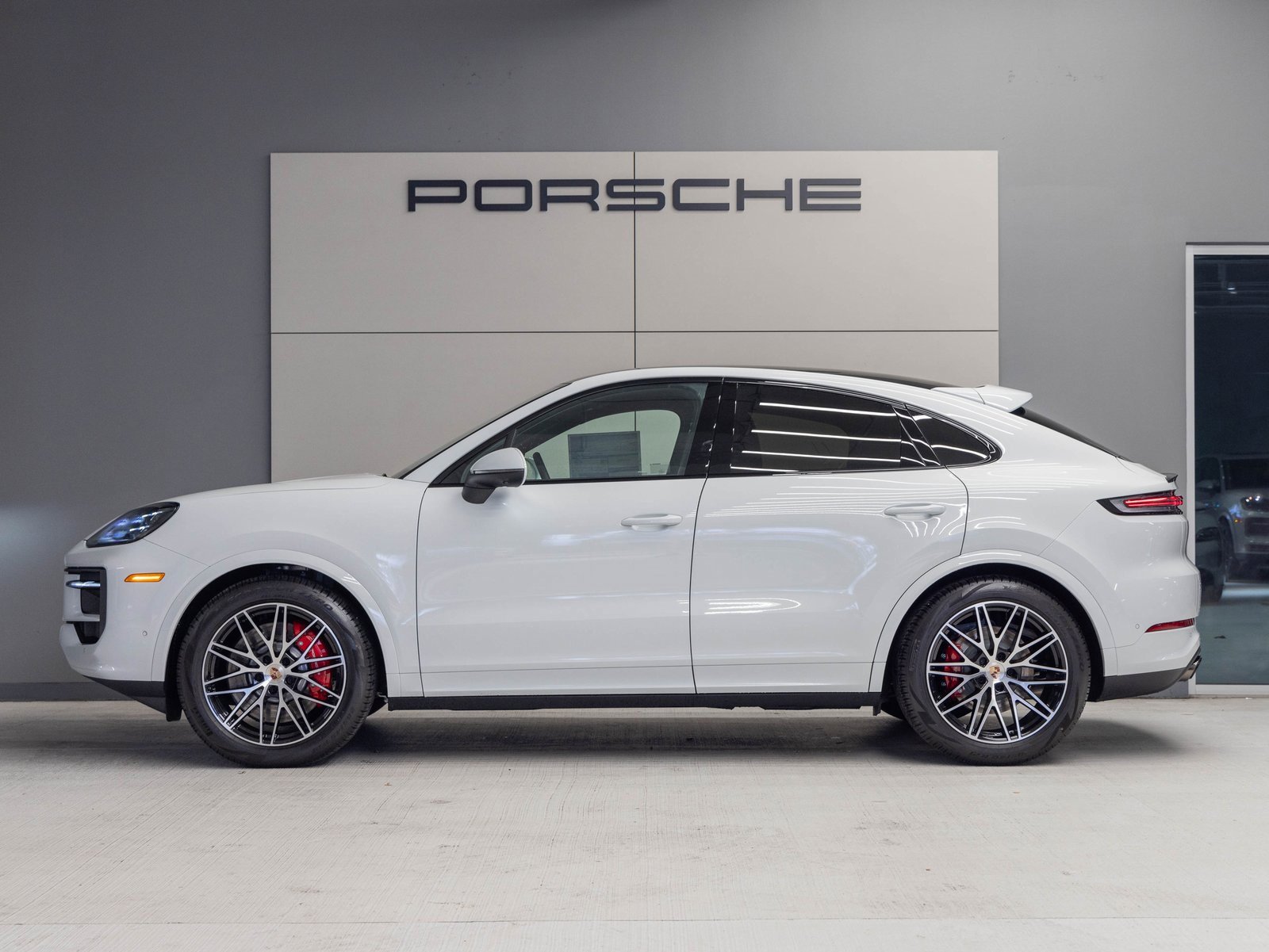New 2026 Porsche Cayenne S image 2