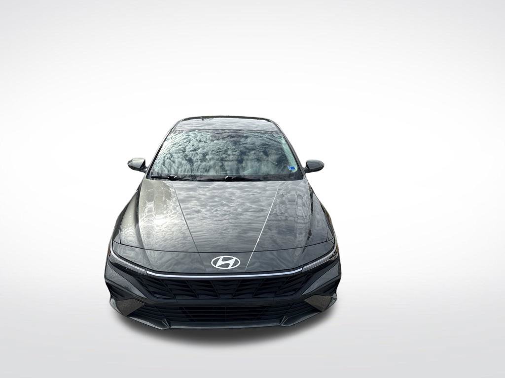Used 2024 Hyundai Elantra SEL FWD image 10