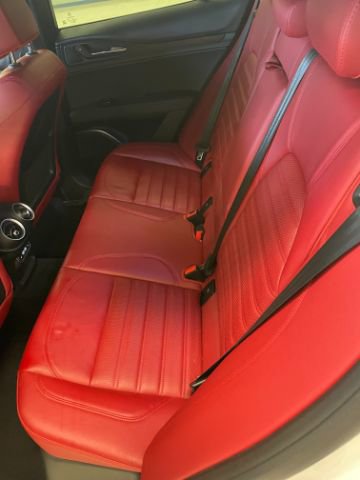 Used 2022 Alfa Romeo Stelvio Sprint image 15