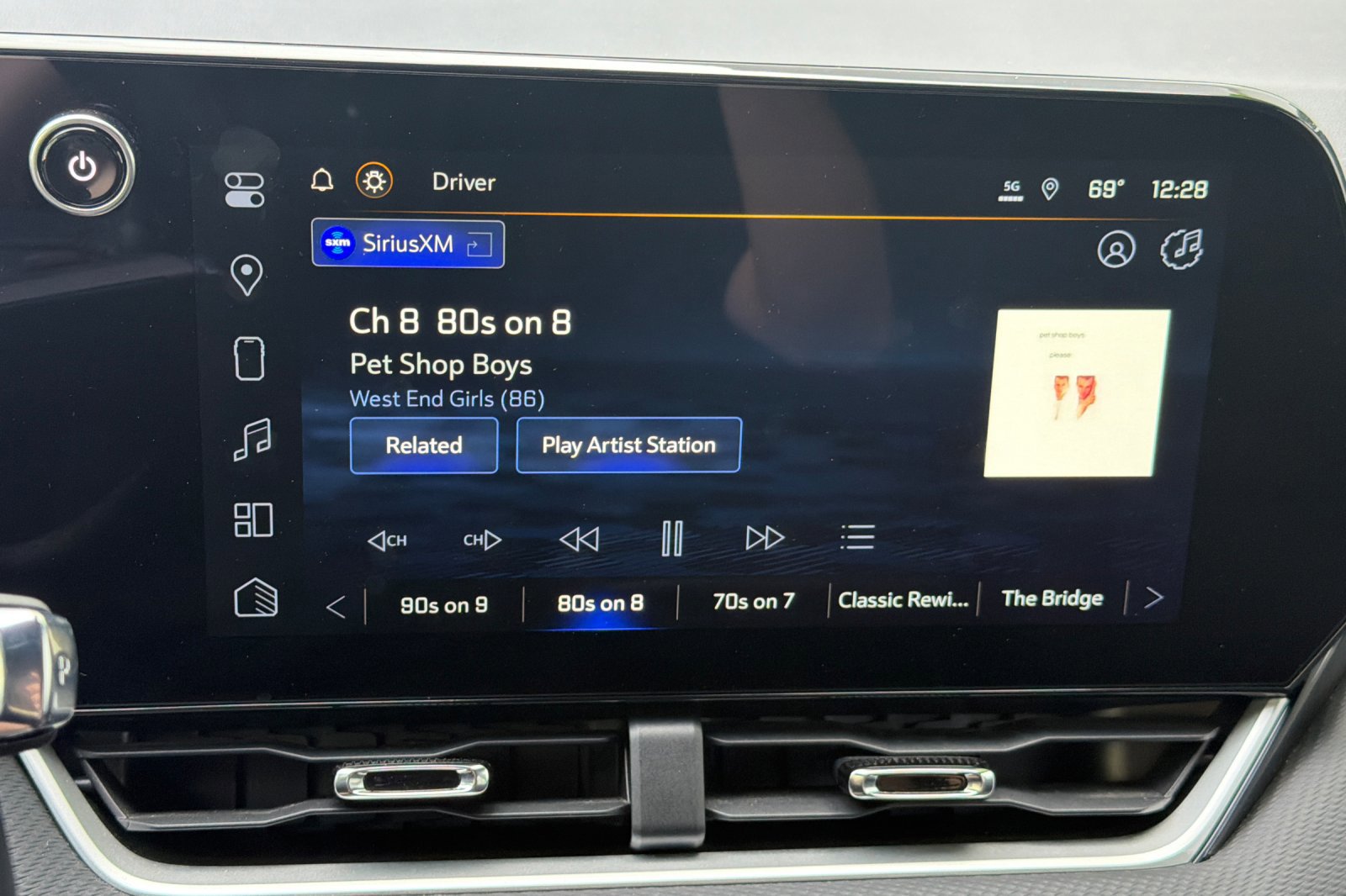 Used 2025 Chevrolet Equinox LT FWD image 18