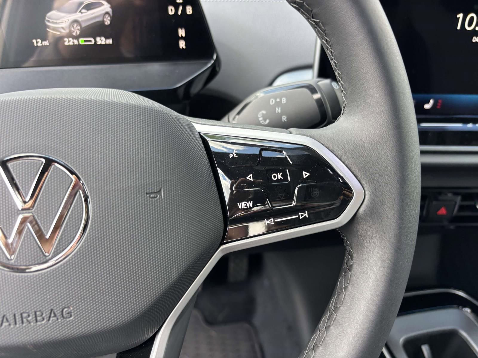 New 2026 Volkswagen ID.4 Pro AWD/4WD image 18