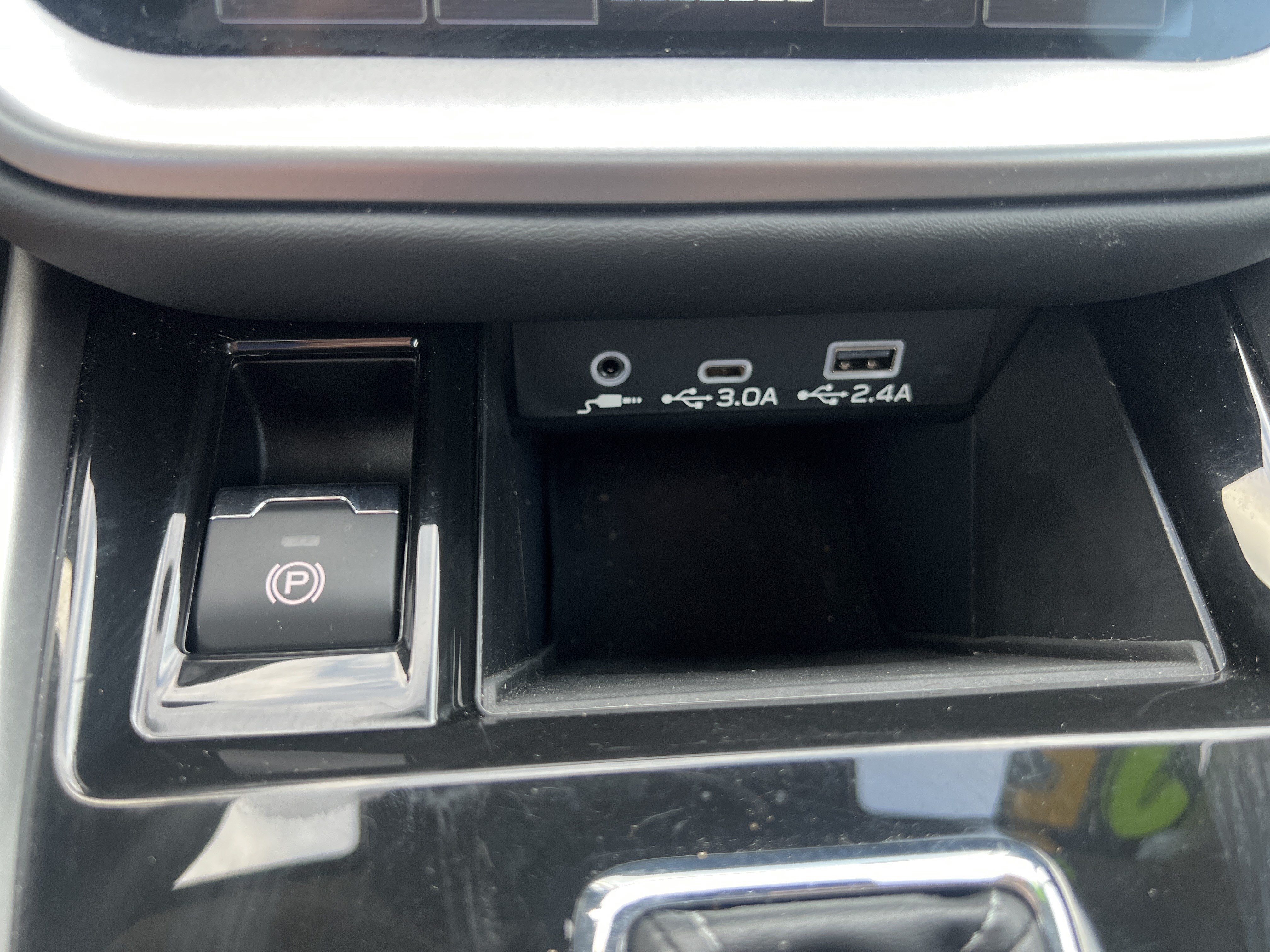 Used 2025 Subaru Outback Premium w/ Popular Package #1A AWD/4WD image 31