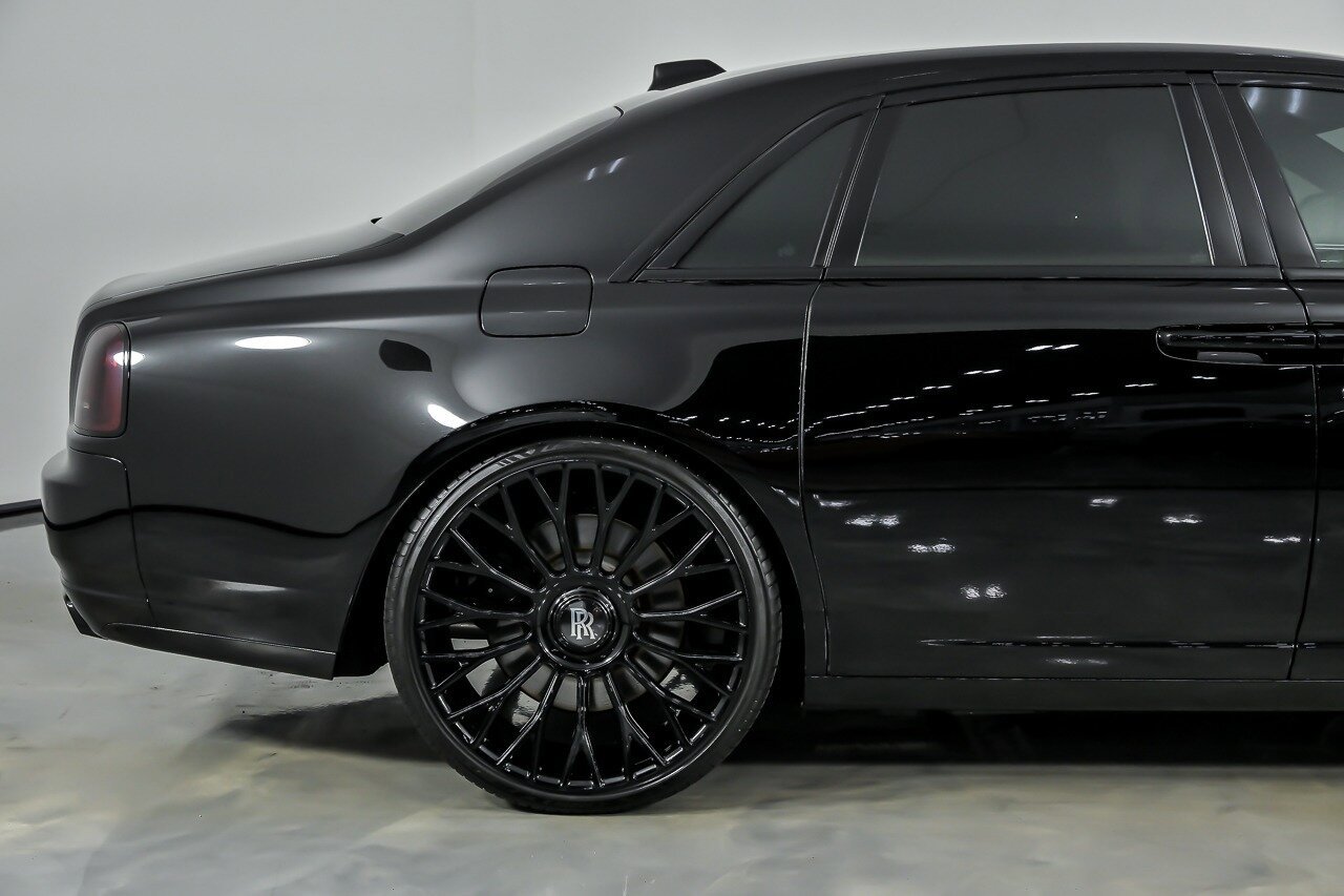 Used 2020 Rolls-Royce Ghost RWD image 13