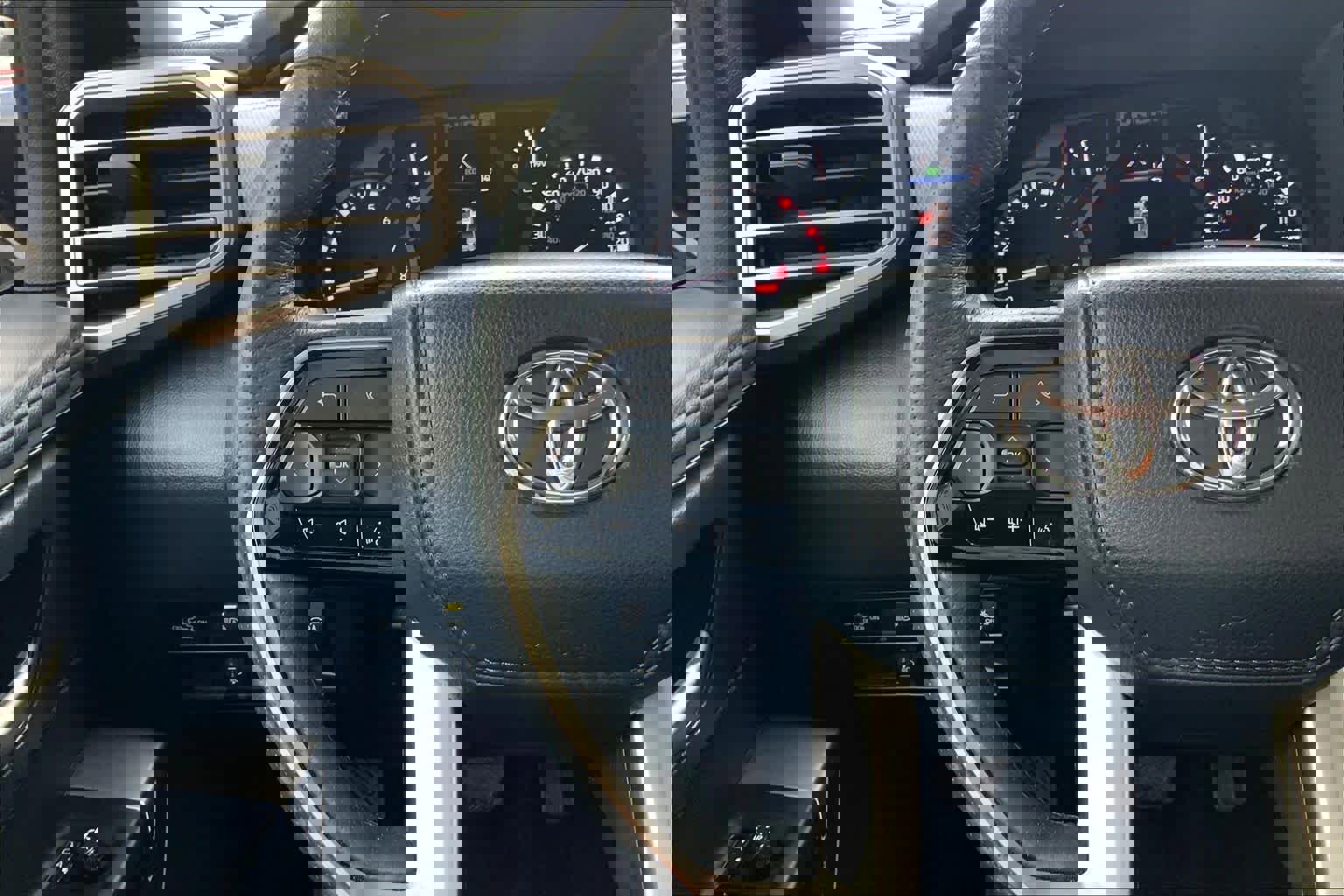 Used 2023 Toyota Tundra Limited w/ Power Package image 24