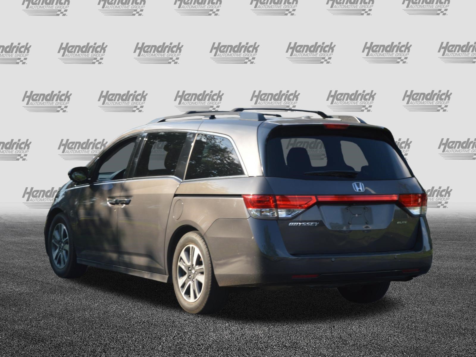 Used 2016 Honda Odyssey Touring Elite image 9