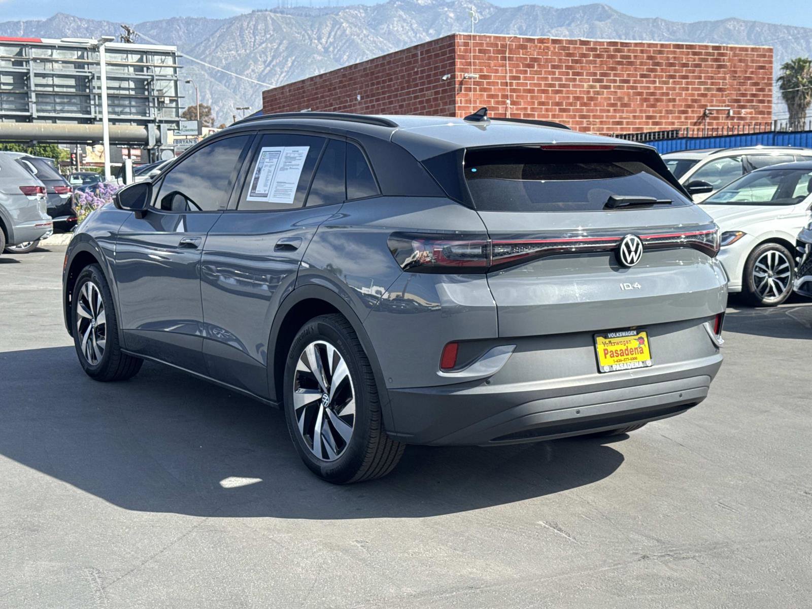 Certified 2024 Volkswagen ID.4 2WD image 3