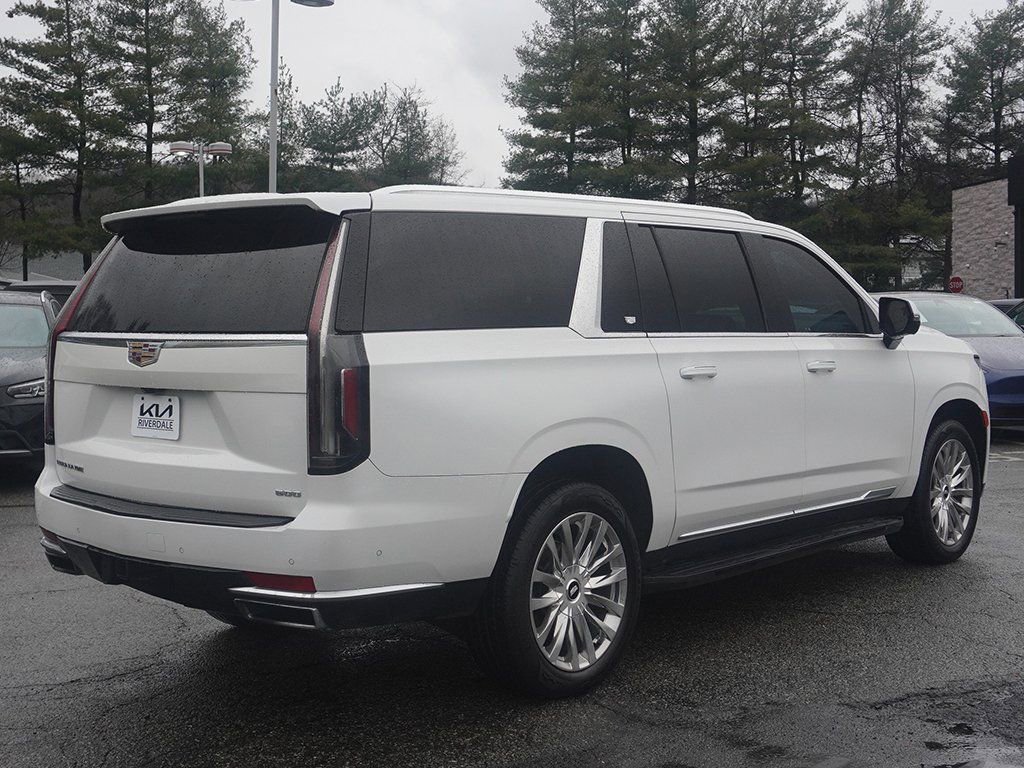 Used 2021 Cadillac Escalade ESV Premium Luxury image 15