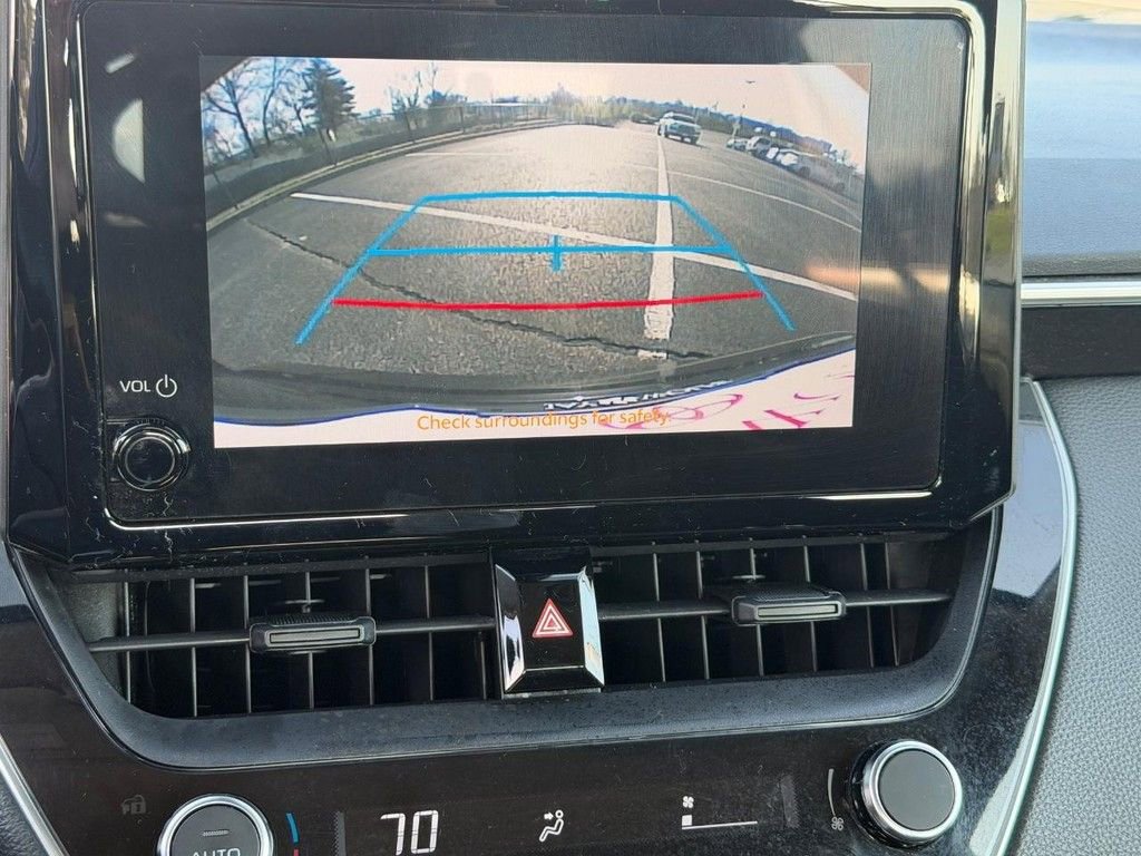 Used 2023 Toyota Corolla LE image 24