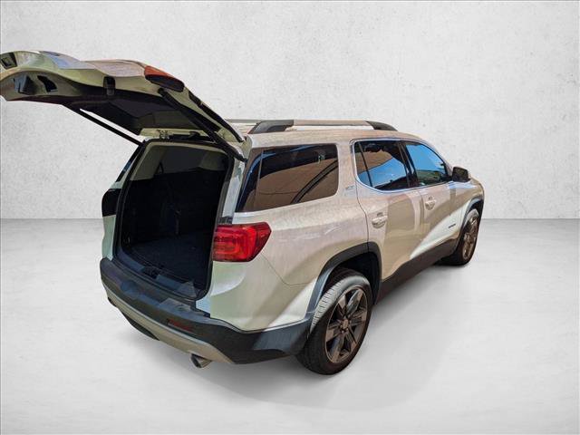 Used 2018 GMC Acadia SLT w/ LPO, Floor Liner Package AWD/4WD image 23