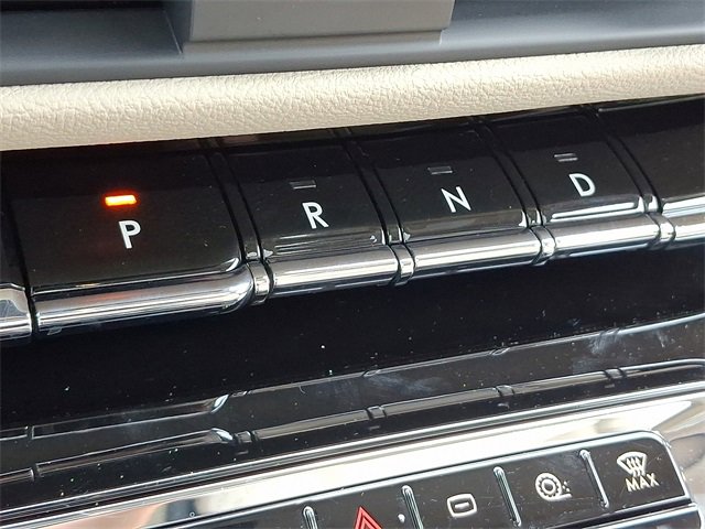 Used 2025 Lincoln Corsair Grand Touring w/ Equipment Group 302A AWD/4WD image 15