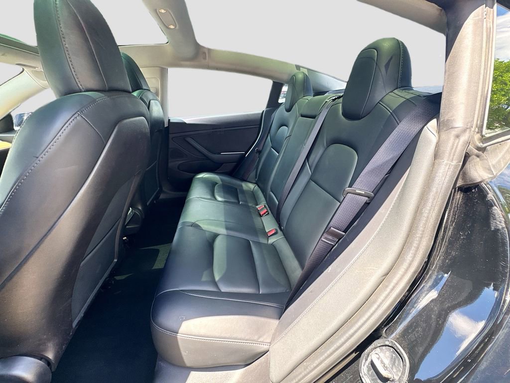 Used 2020 Tesla Model 3 Standard Range image 21