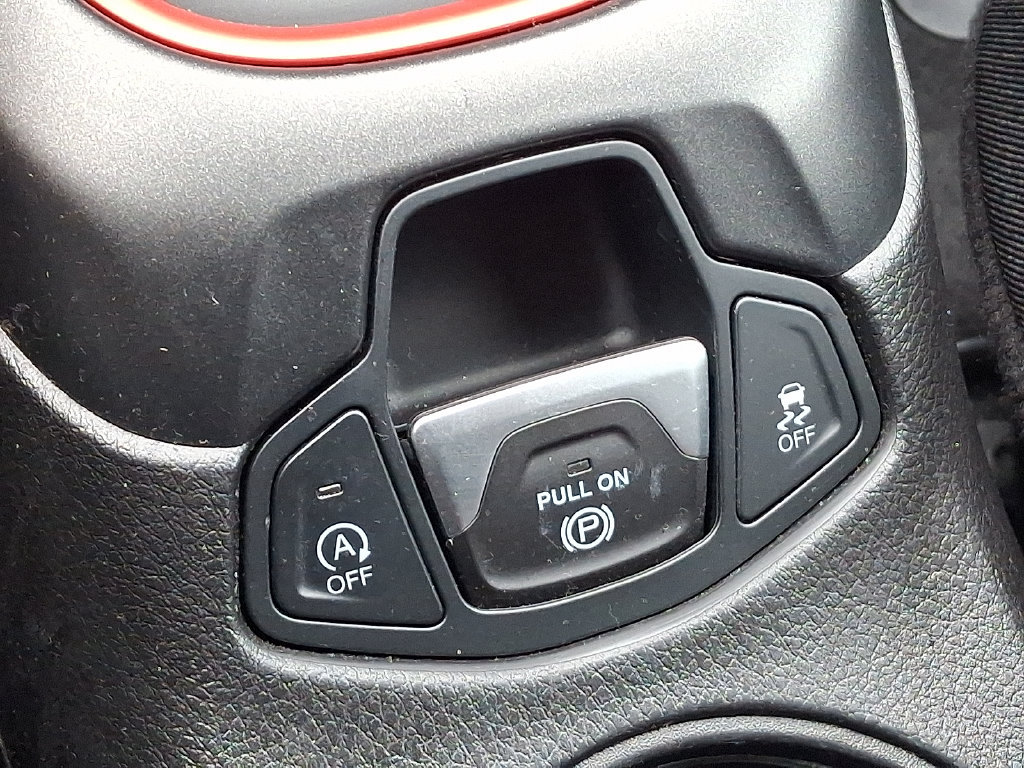Used 2019 Jeep Compass Trailhawk w/ Cold Weather Group AWD/4WD image 27
