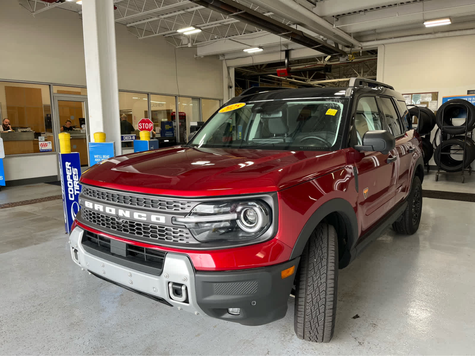 Used 2025 Ford Bronco Sport Badlands AWD/4WD image 5