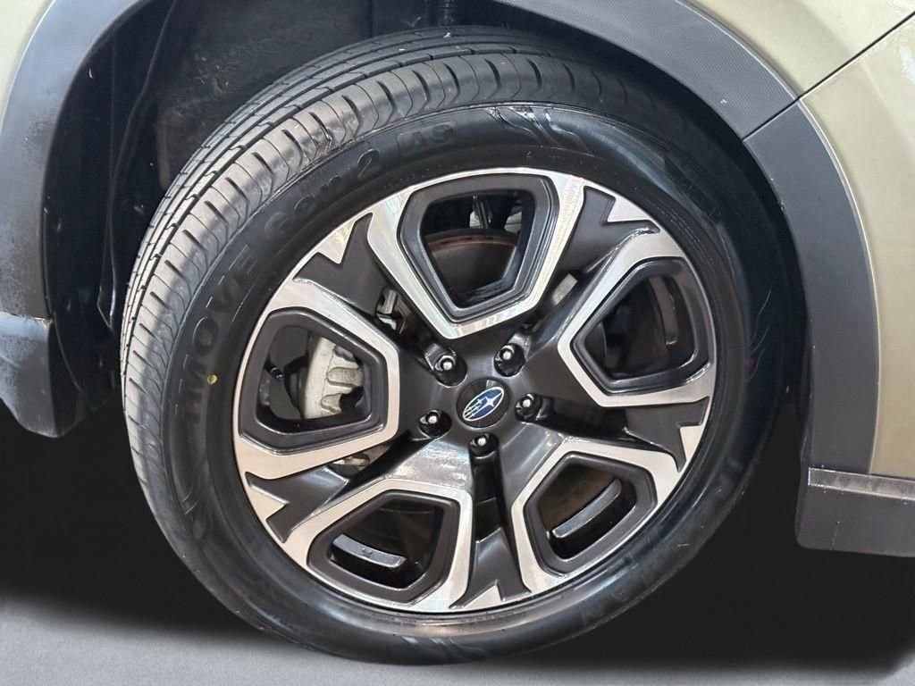 Used 2023 Subaru Ascent Limited w/ Technology Package AWD/4WD image 19