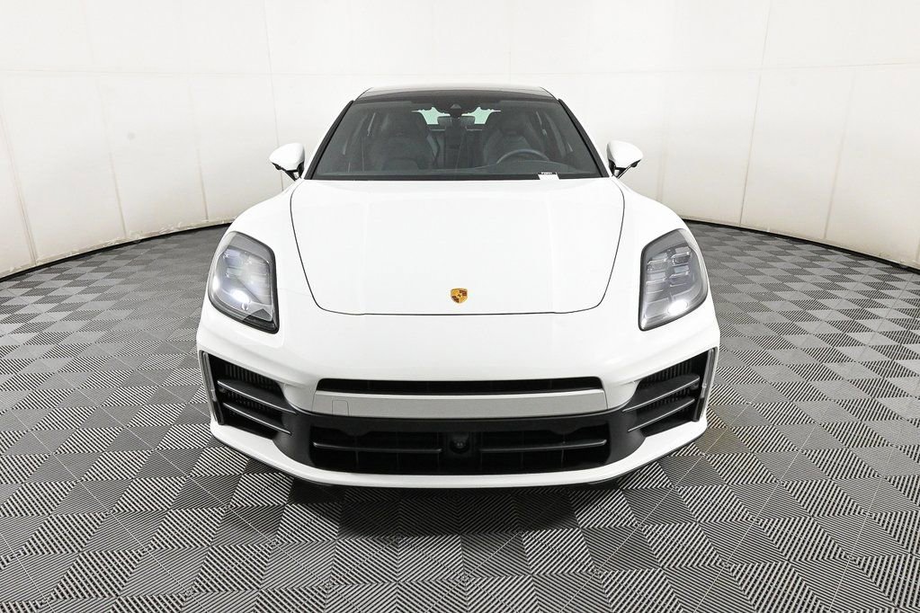Used 2025 Porsche Panamera RWD image 37